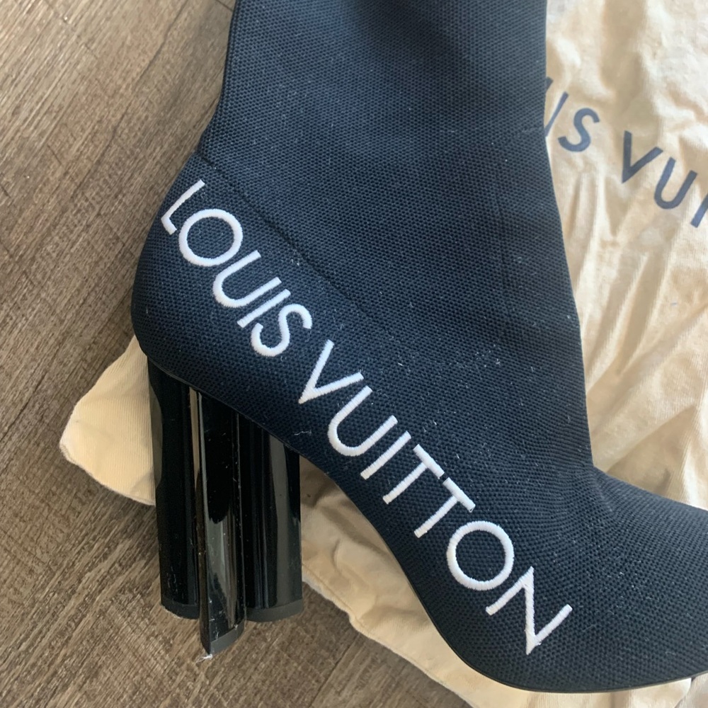 Louis Vuitton knitted sock boots in great quality with dust bags - Picture 2 of 8